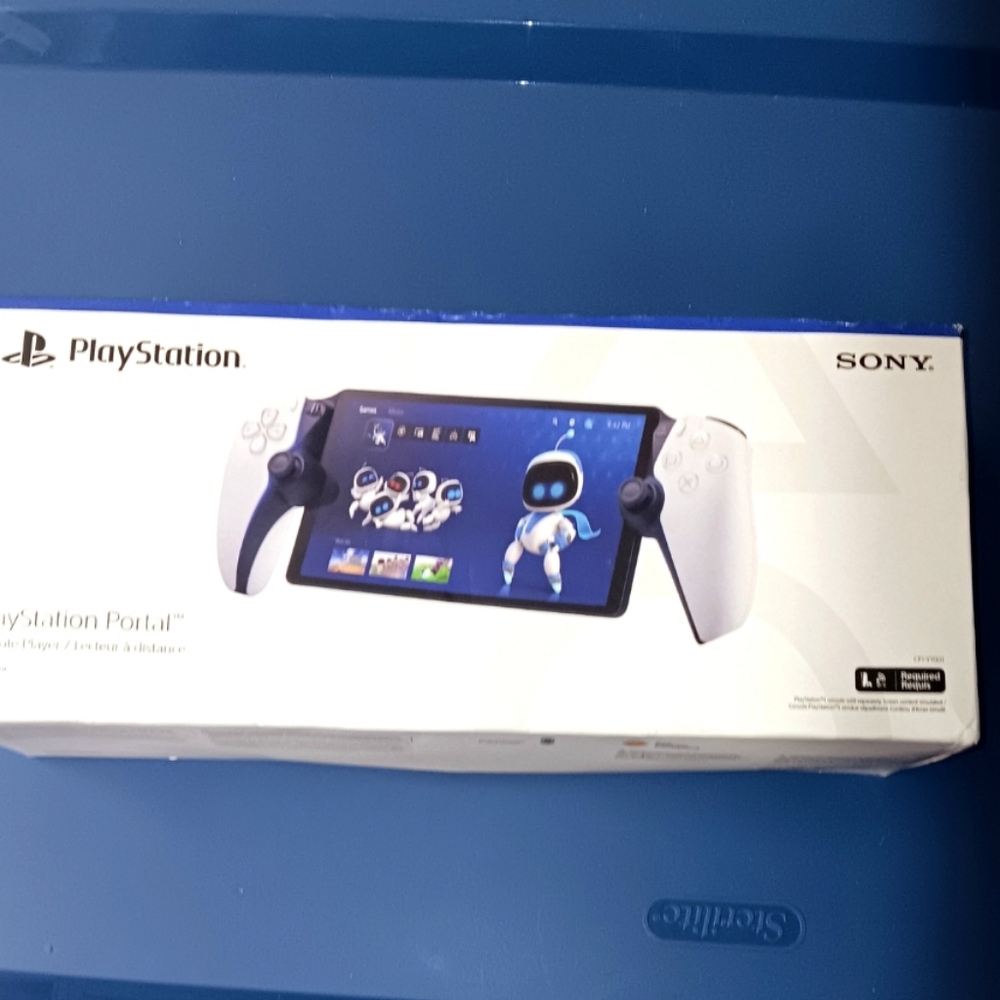 Sony PlayStation Portal & Pulse Bud Headphones Bundle - Picture 4 of 7